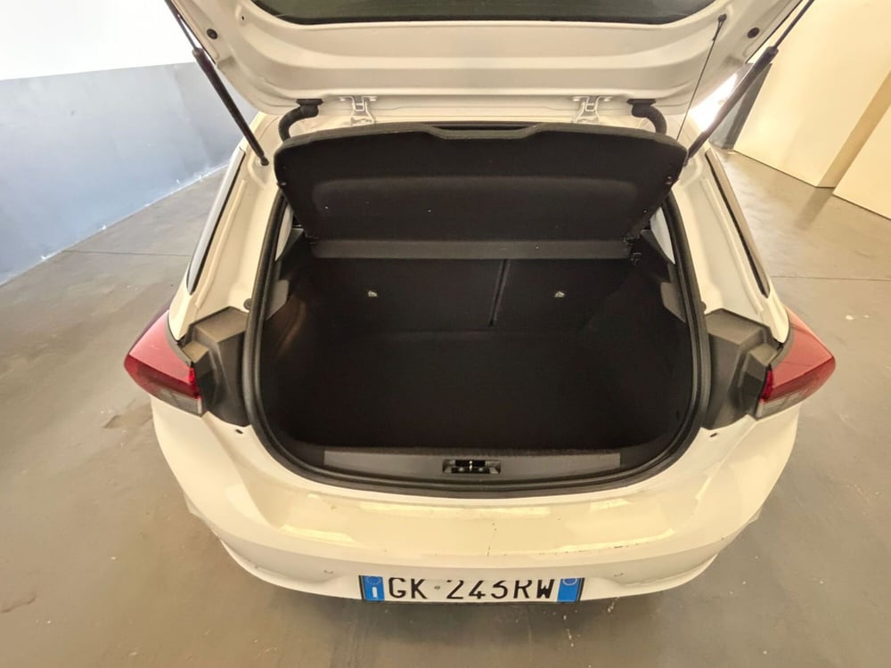 Opel Corsa usata a Milano (9)