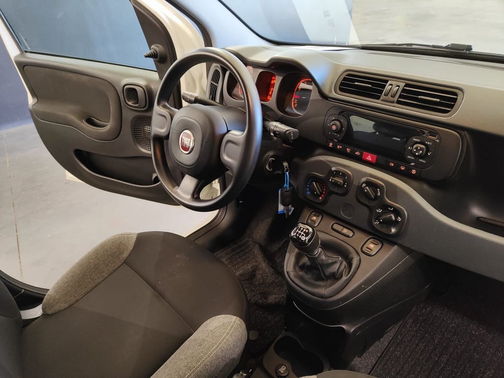 Fiat Panda Cross usata a Milano (11)
