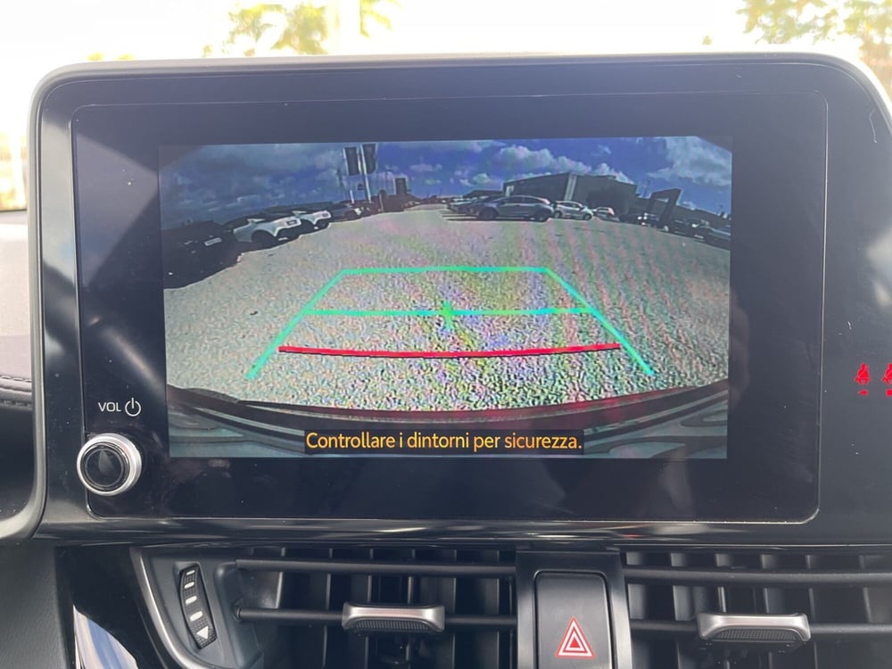 Toyota Toyota C-HR usata a Ragusa (14)