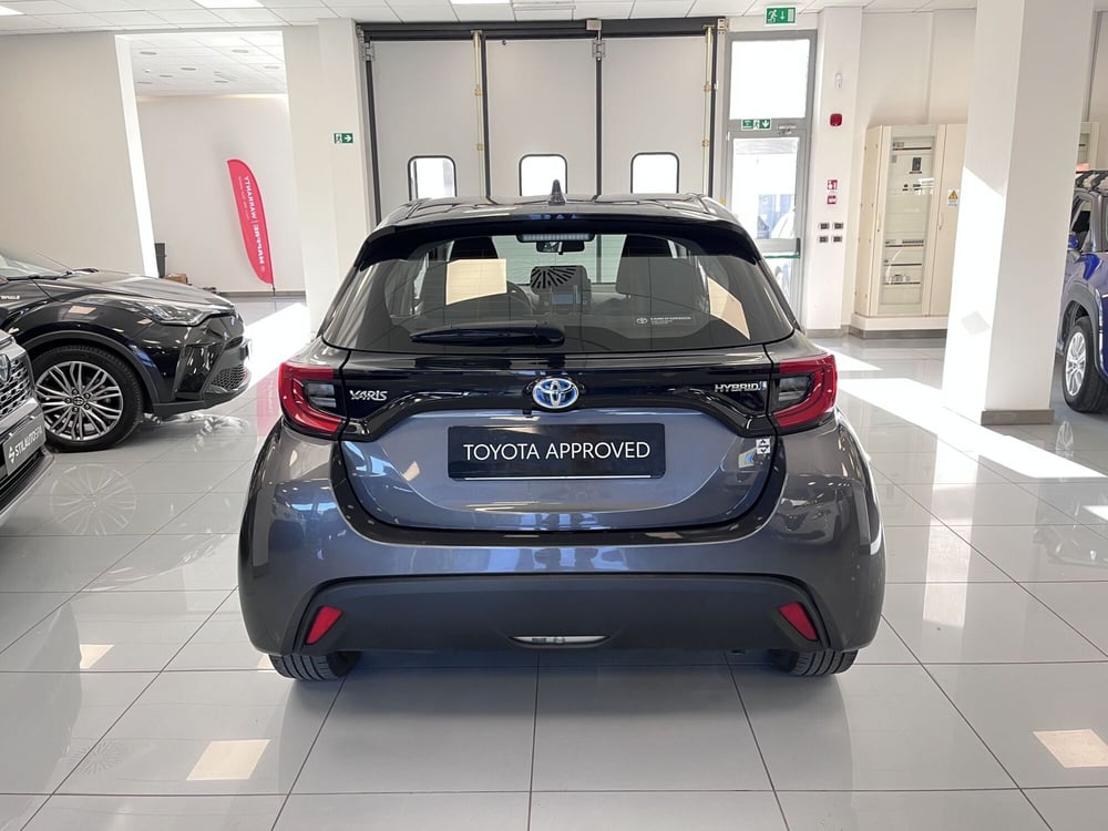 Toyota Yaris usata a Prato (5)
