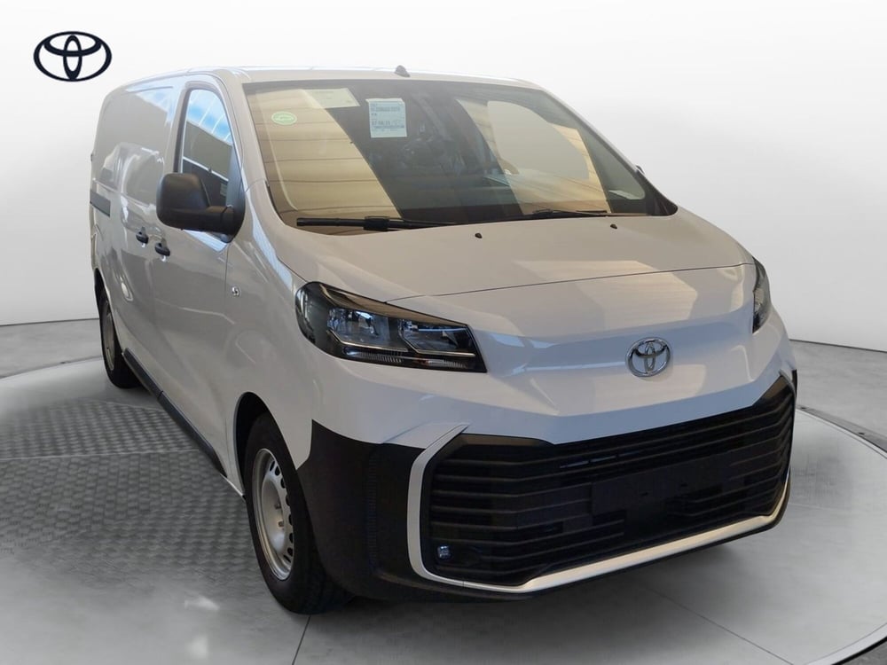 Toyota Proace nuova a Cremona
