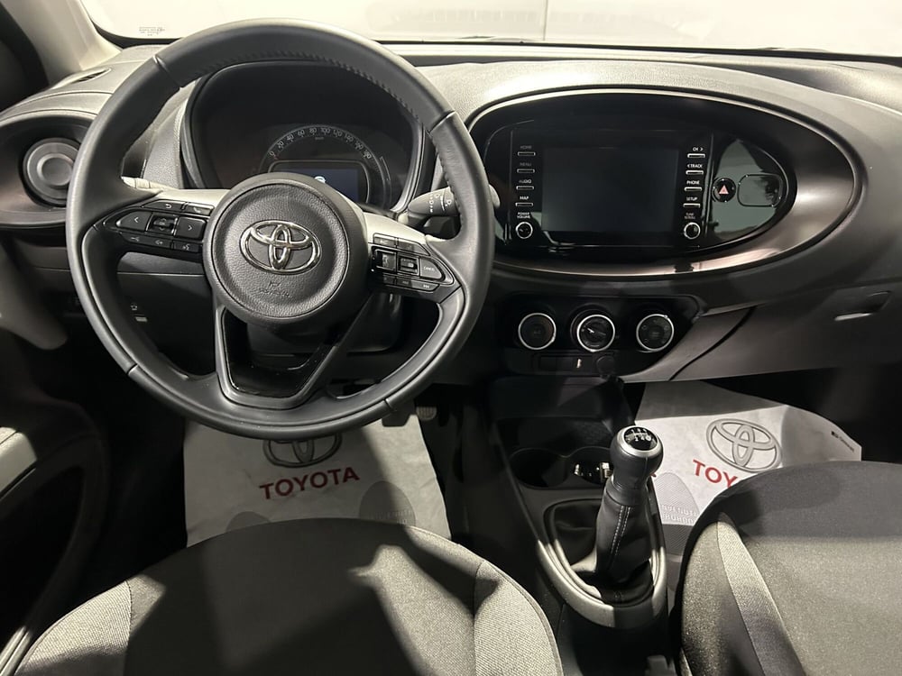 Toyota Aygo X usata a Milano (10)