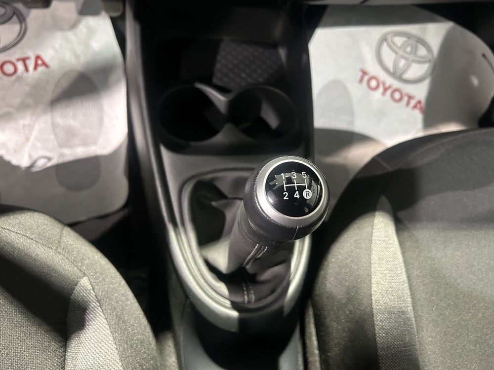 Toyota Aygo X usata a Milano (14)