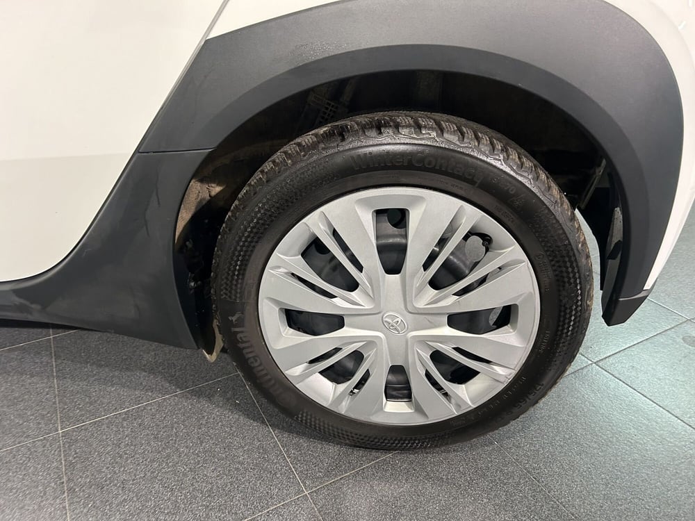 Toyota Aygo X usata a Milano (7)