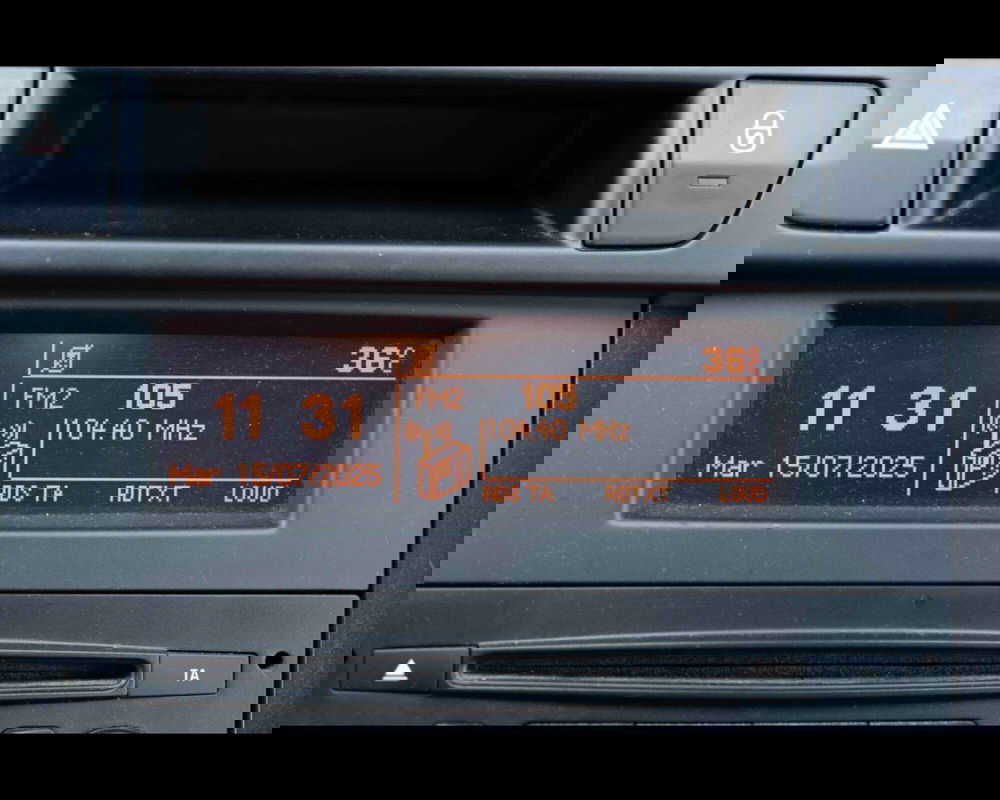 Peugeot 5008 usata a Treviso (11)