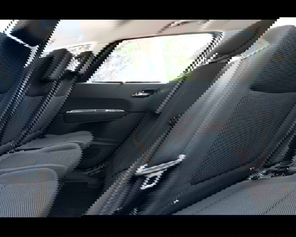 Peugeot 5008 usata a Treviso (14)