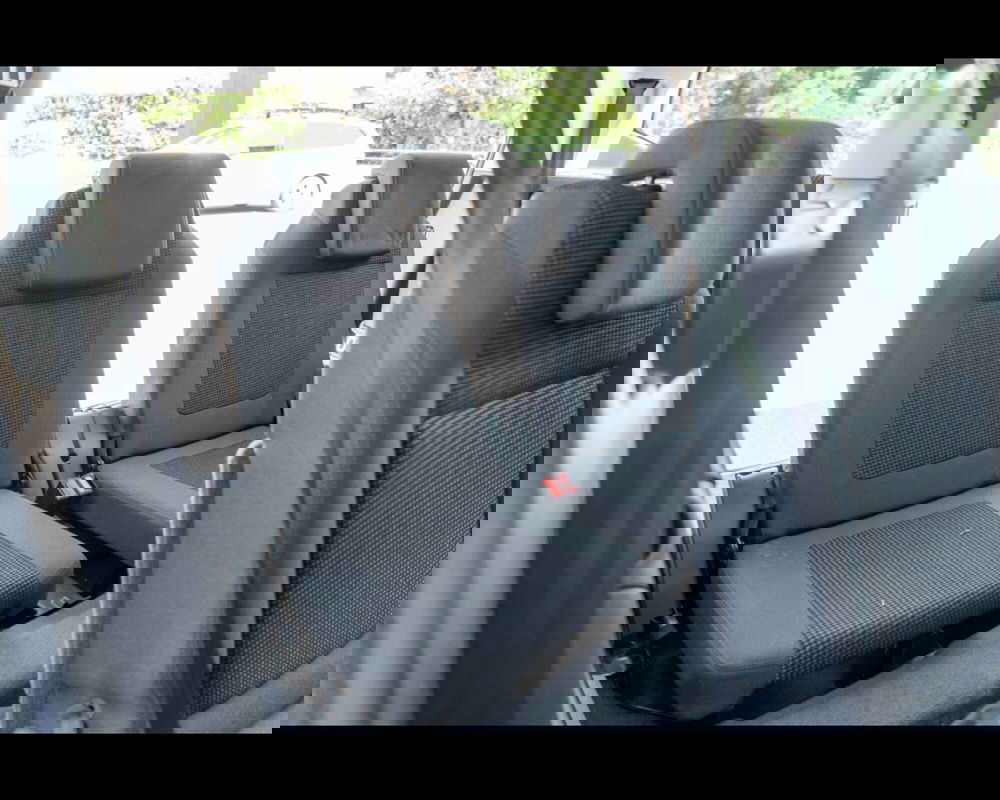 Peugeot 5008 usata a Treviso (15)