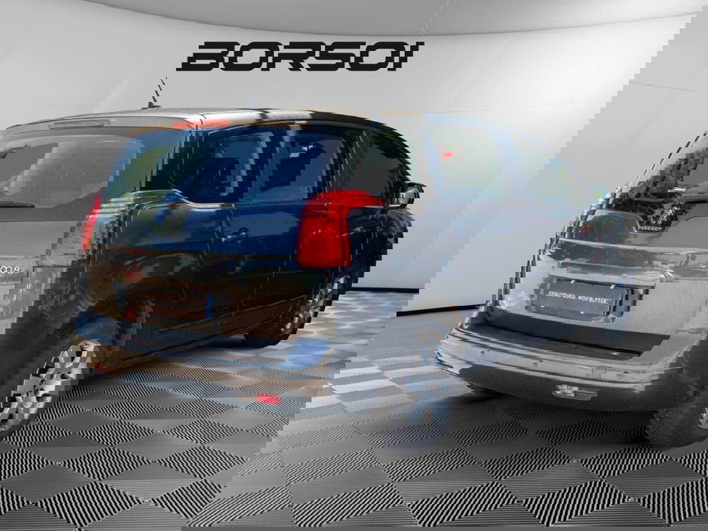 Peugeot 5008 usata a Treviso (5)