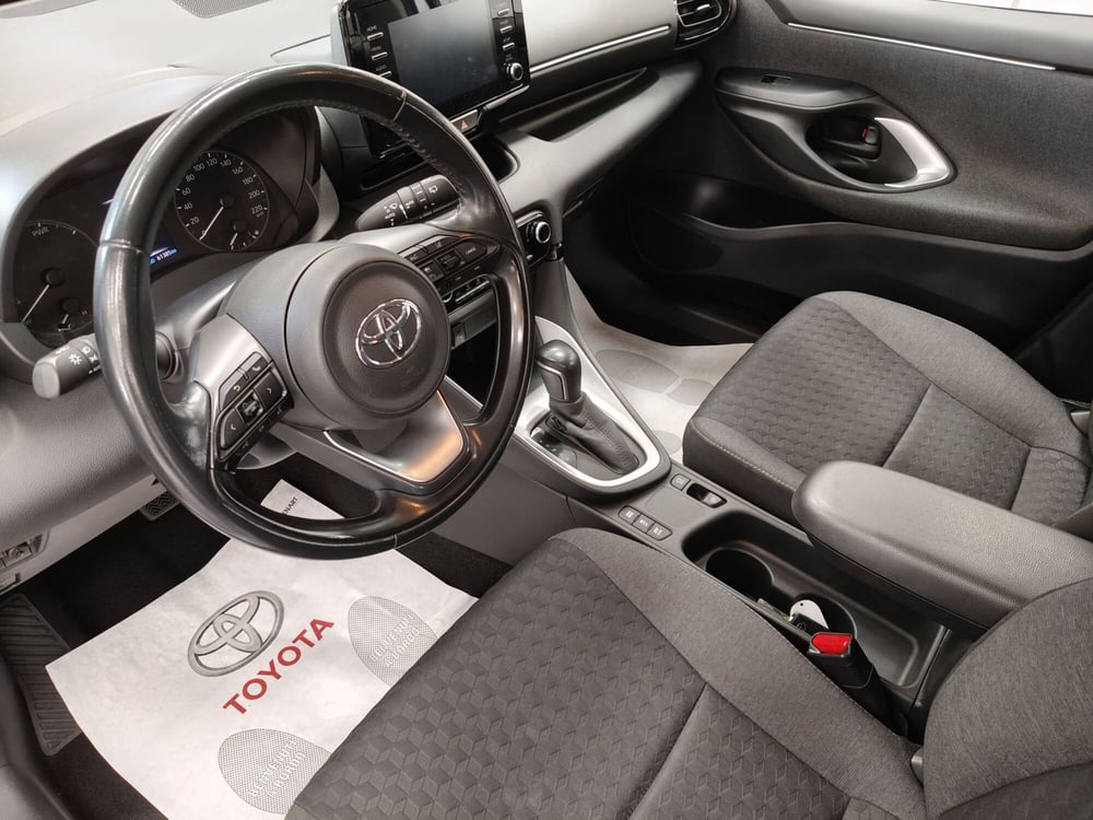 Toyota Yaris usata a Frosinone (12)