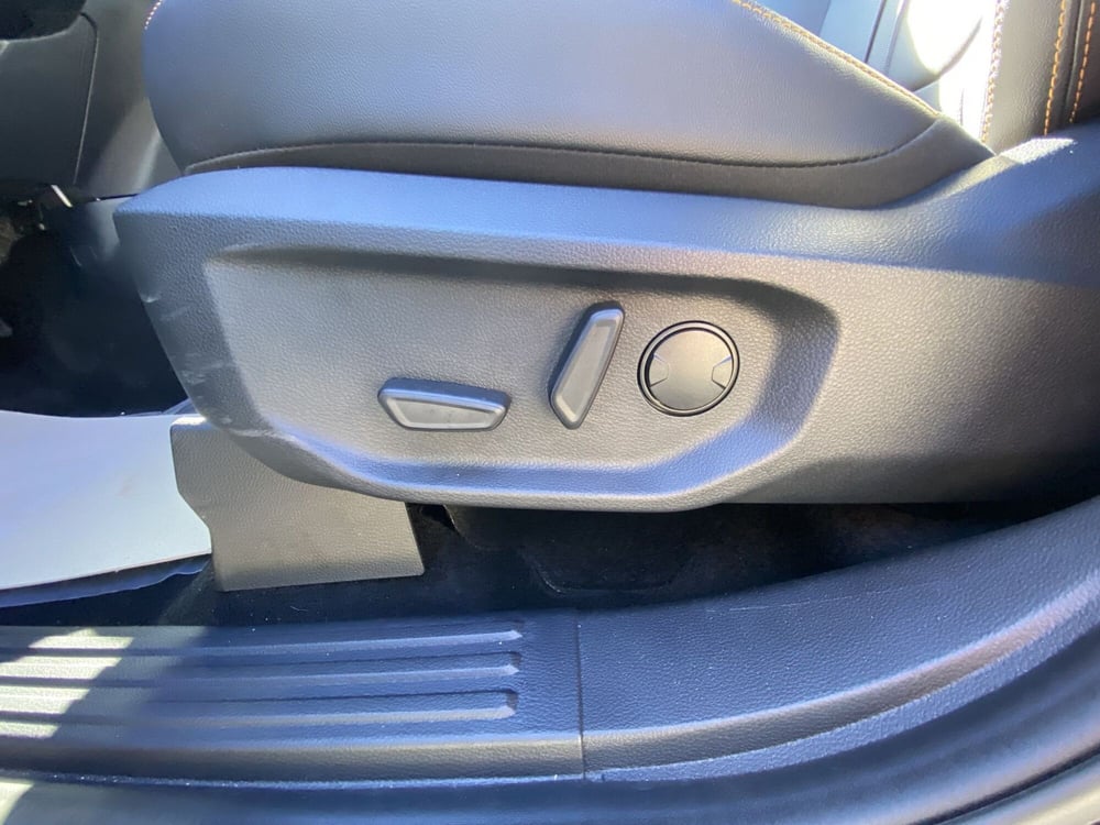 Ford Ranger Pick-up nuova a La Spezia (12)