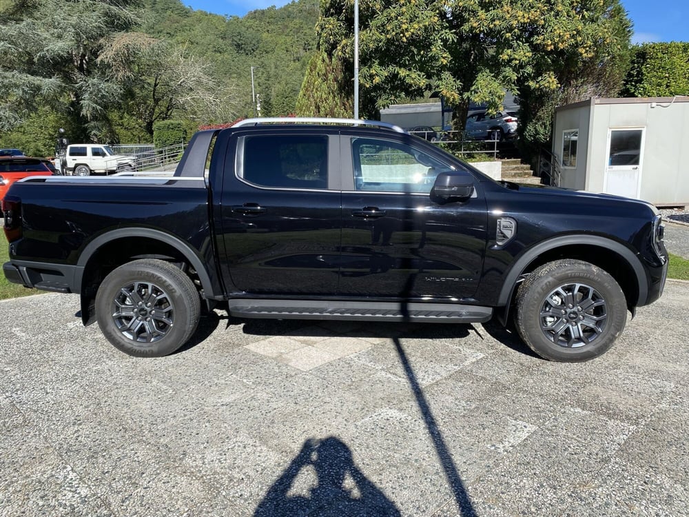 Ford Ranger Pick-up nuova a La Spezia (8)