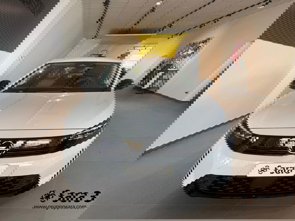 Opel Corsa nuova a Benevento