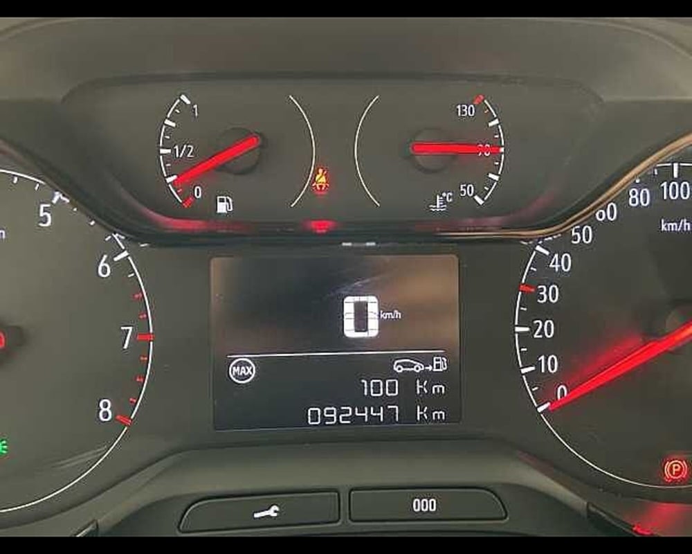 Opel Crossland X usata a Roma (13)