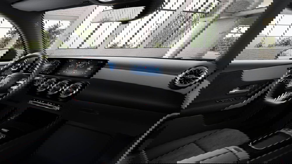 Mercedes-Benz Classe A nuova a Milano (5)