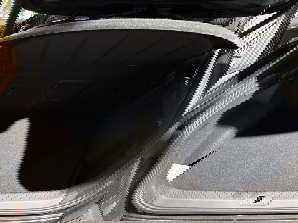 Cupra Formentor nuova a Ferrara (15)