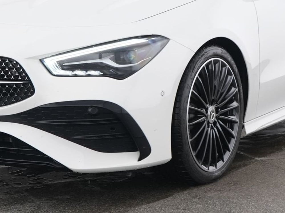 Mercedes-Benz CLA Shooting Brake usata a Milano (8)