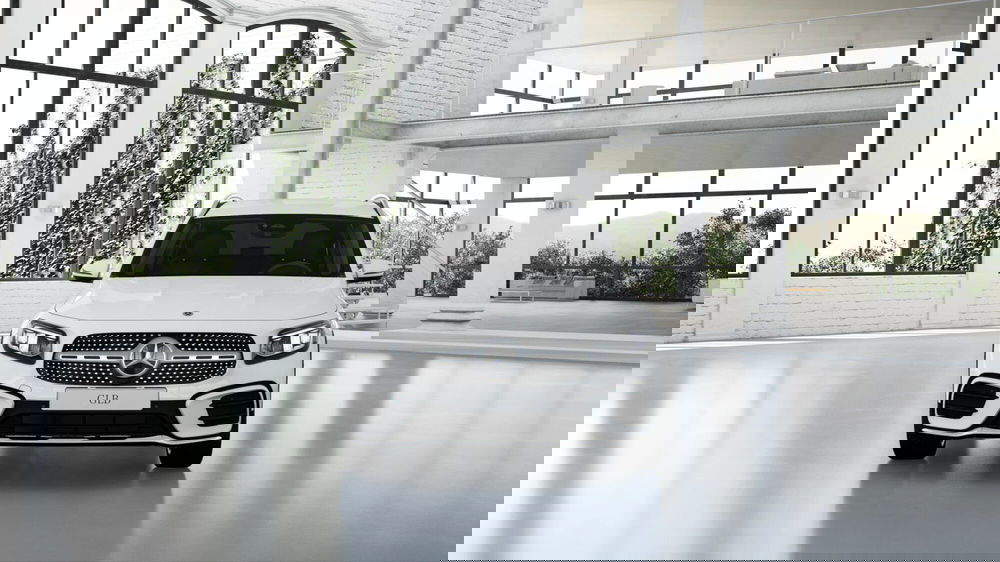 Mercedes-Benz GLB nuova a Pescara (3)