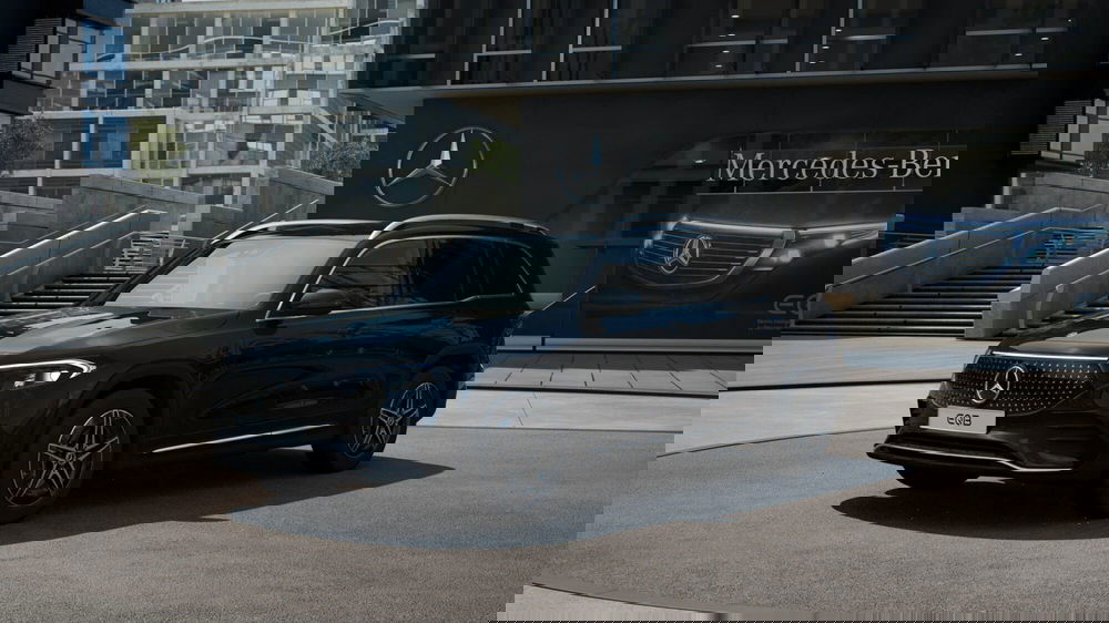 Mercedes-Benz EQB nuova a Chieti (2)