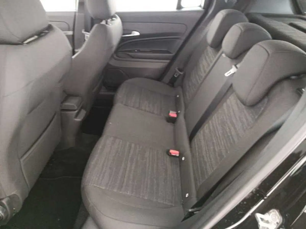 Jeep Avenger usata a Treviso (12)