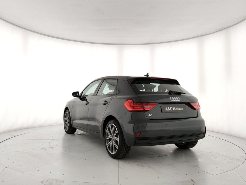 Audi A1 Sportback nuova a Napoli (3)