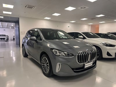 BMW Serie 2 Active Tourer 218d  Luxury auto del 2022 usata a Alba