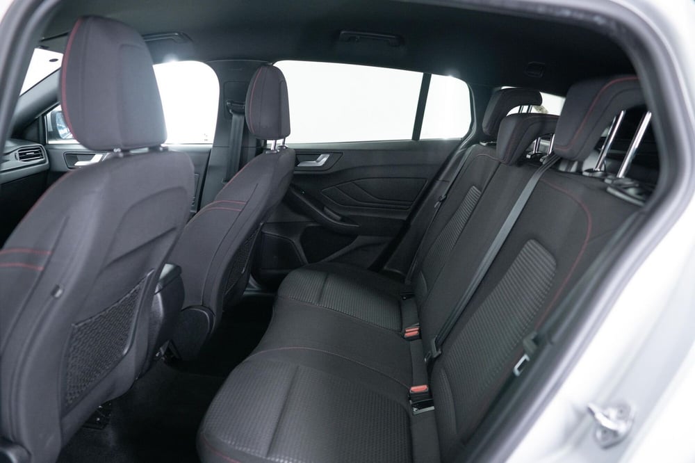 Ford Focus Station Wagon usata a Torino (8)