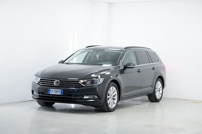 Volkswagen Passat Variant 2.0 TDI SCR EVO Executive del 2018 usata a Torino