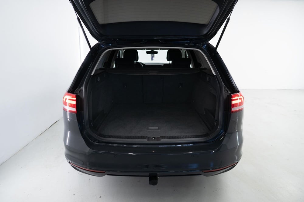 Volkswagen Passat Variant usata a Torino (18)