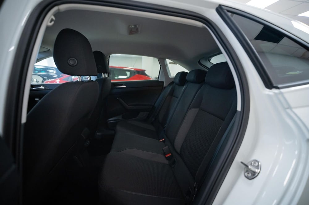 Volkswagen Taigo usata a Torino (8)