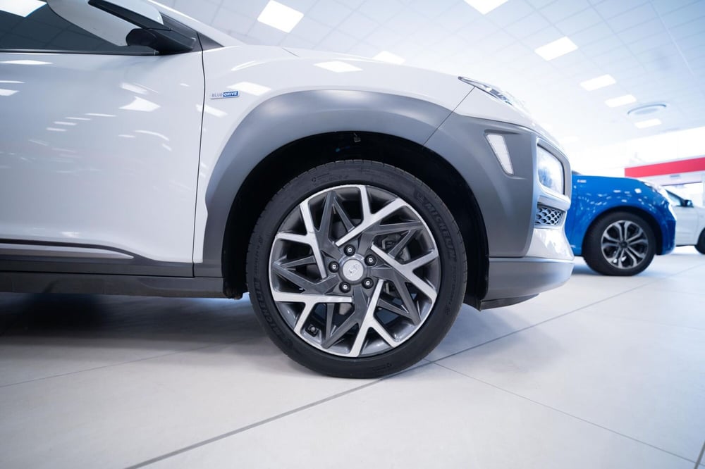 Hyundai Kona usata a Torino (14)