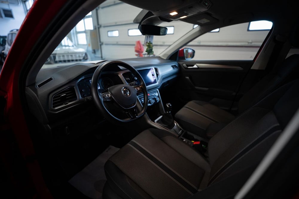 Volkswagen T-Roc usata a Torino (4)