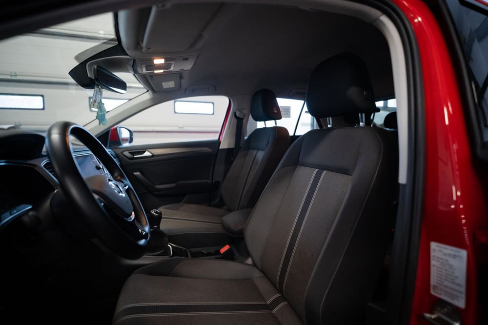 Volkswagen T-Roc usata a Torino (5)