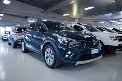 Renault Captur Plug-in Hybrid E-Tech 160 CV Intens del 2021 usata a Torino