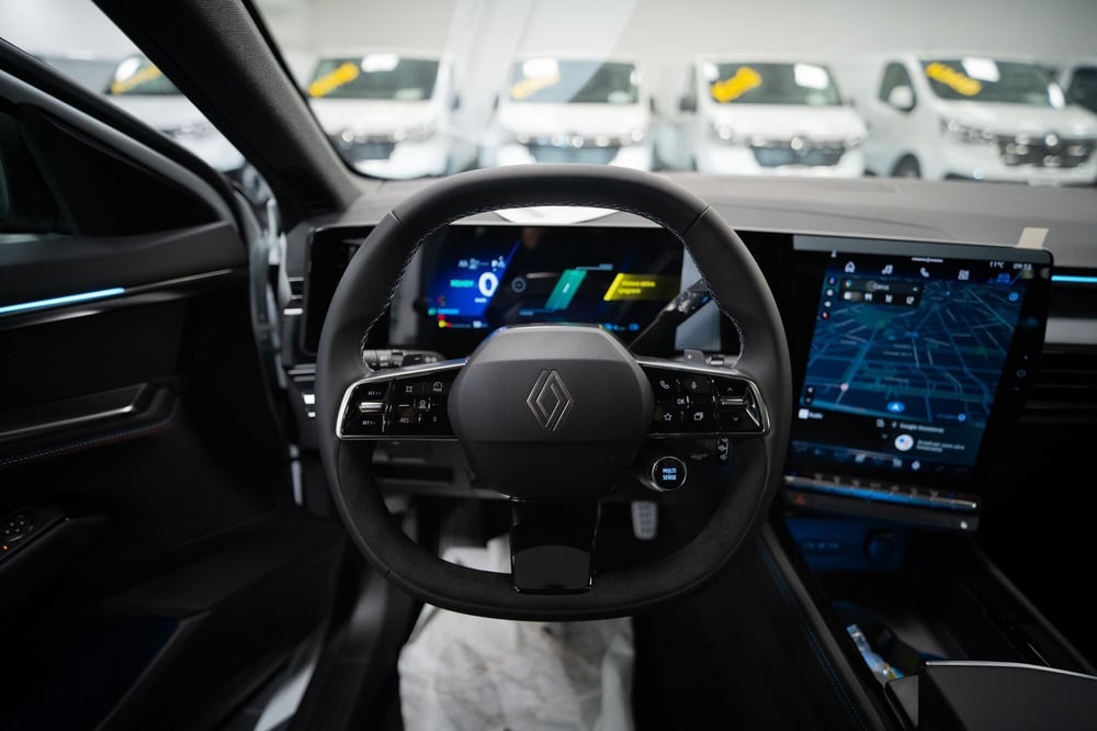 Renault Rafale nuova a Torino (10)