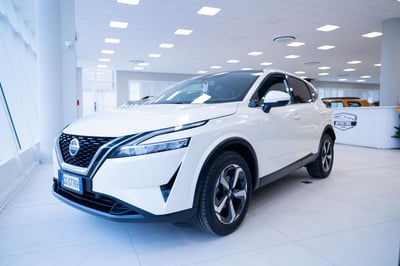 Nissan Qashqai 1.3 mhev Tekna+ 2wd 158cv xtronic del 2021 usata a Torino