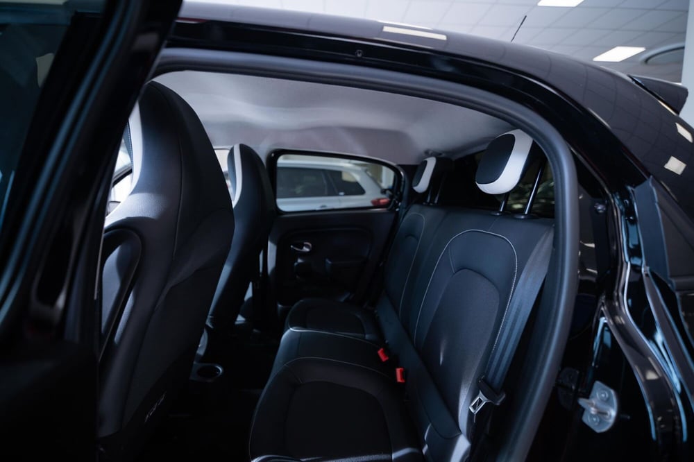 Renault Twingo usata a Torino (8)