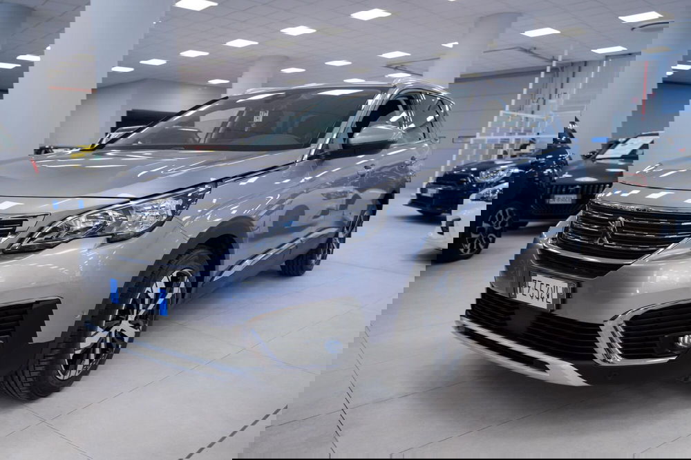 Peugeot 5008 usata a Torino