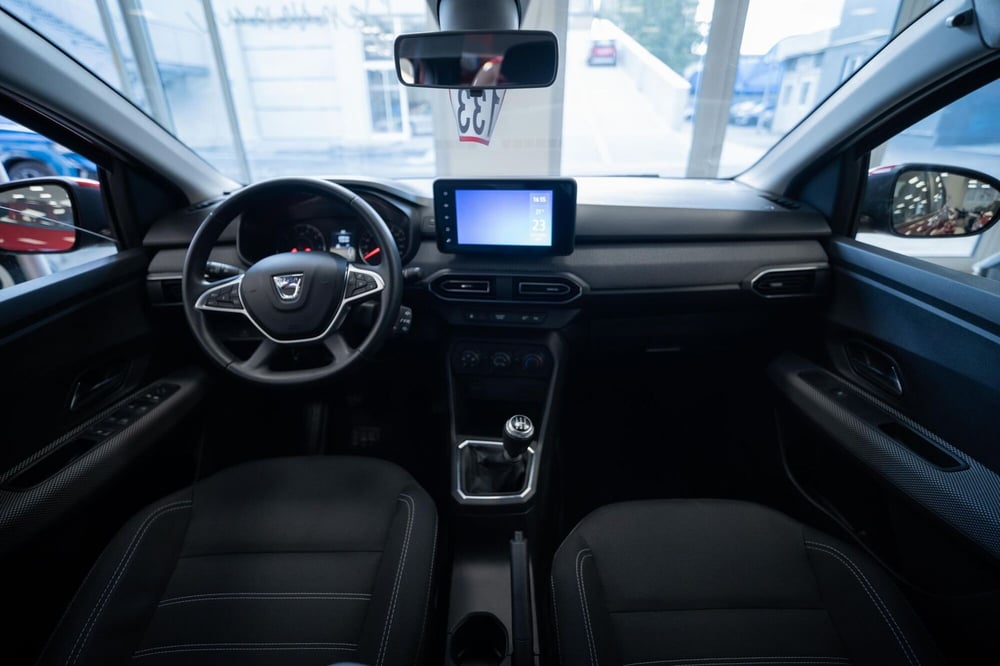 Dacia Sandero usata a Torino (9)