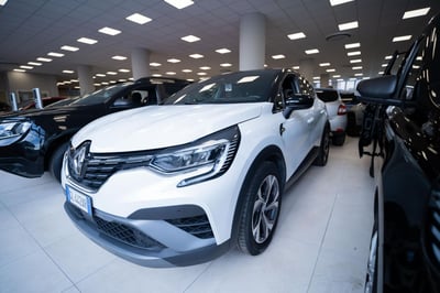Renault Captur Full Hybrid E-Tech 145 CV RS Line del 2022 usata a Torino