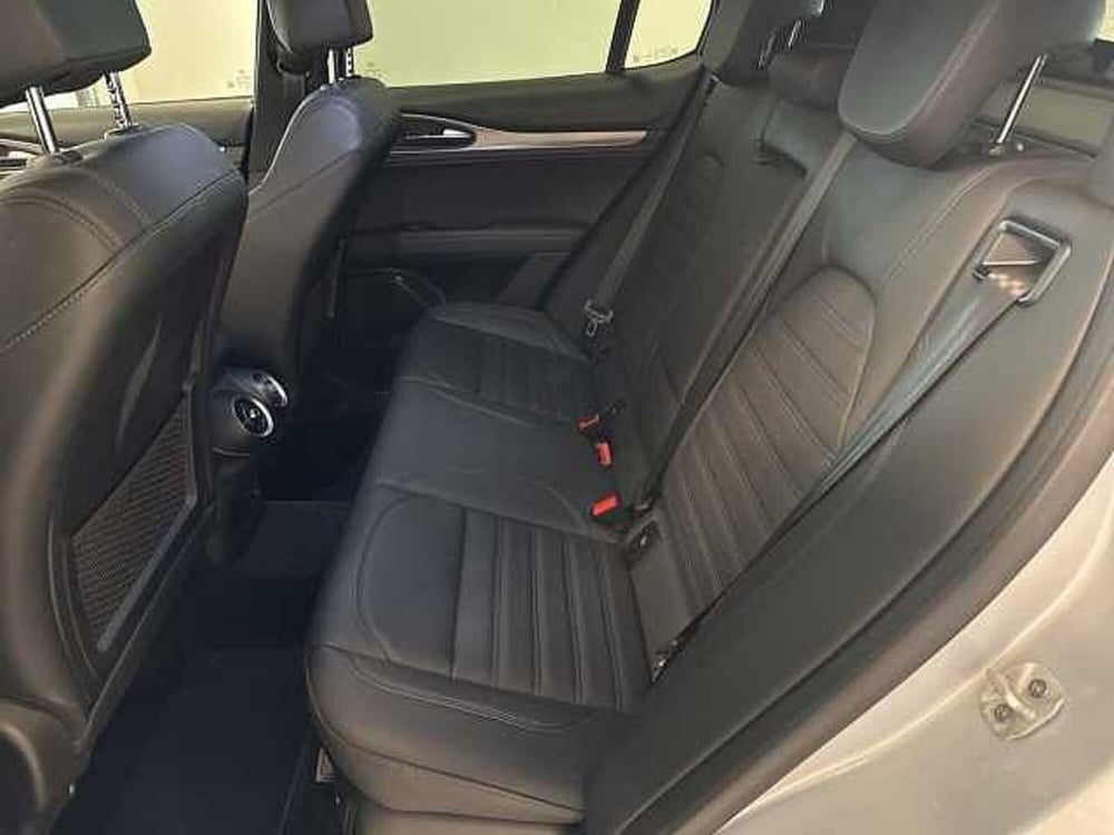 Alfa Romeo Stelvio usata a Ravenna (16)