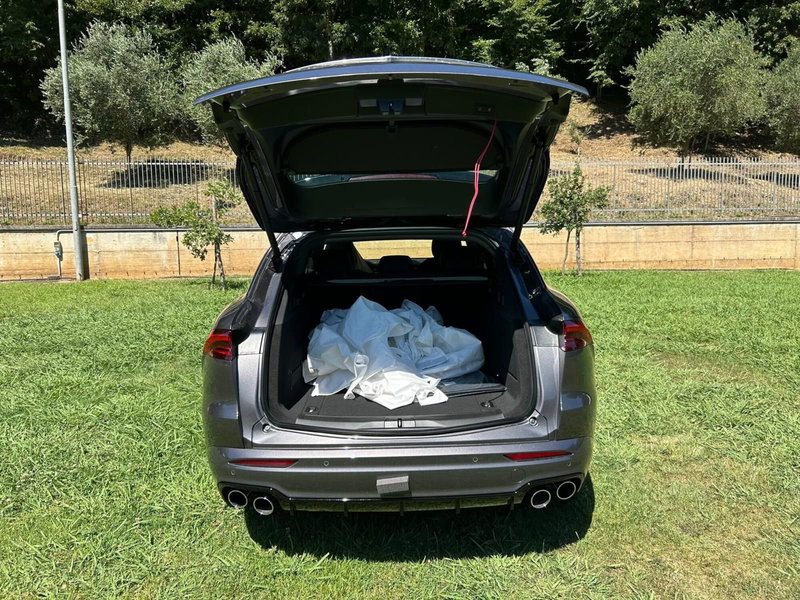Maserati Grecale nuova a Salerno (15)