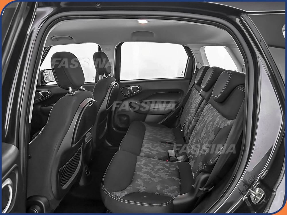 Fiat 500L usata a Milano (11)
