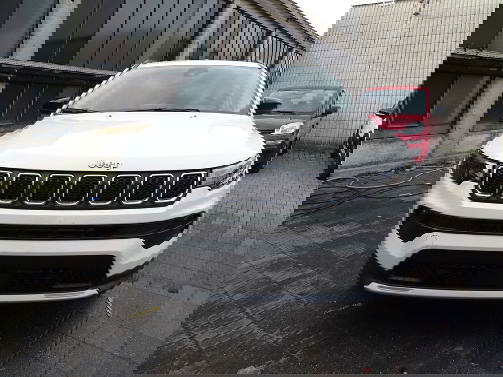 Jeep Compass nuova a Lucca (8)