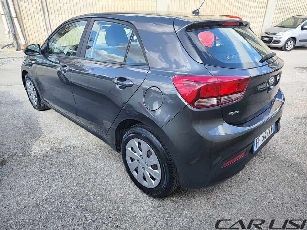 Kia Rio usata a Foggia (6)