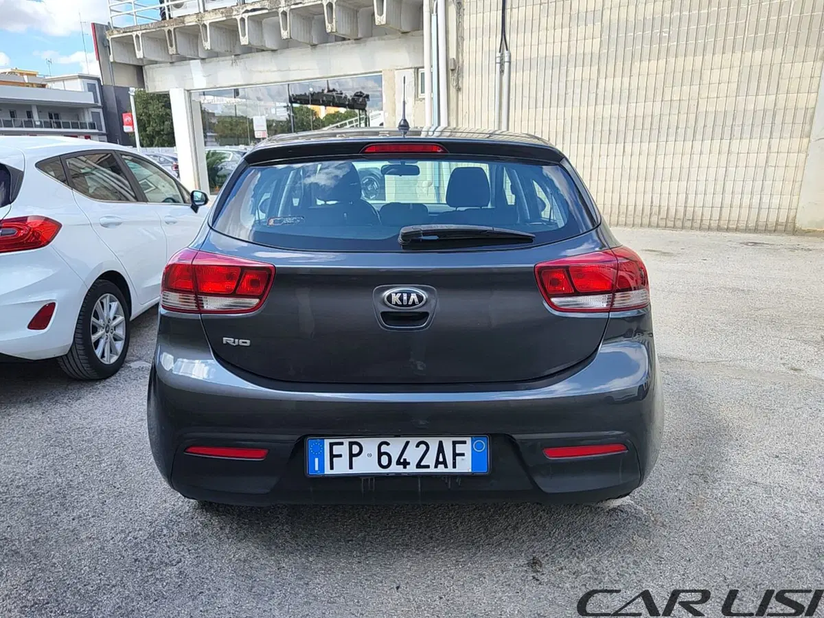 Kia Rio usata a Foggia (7)