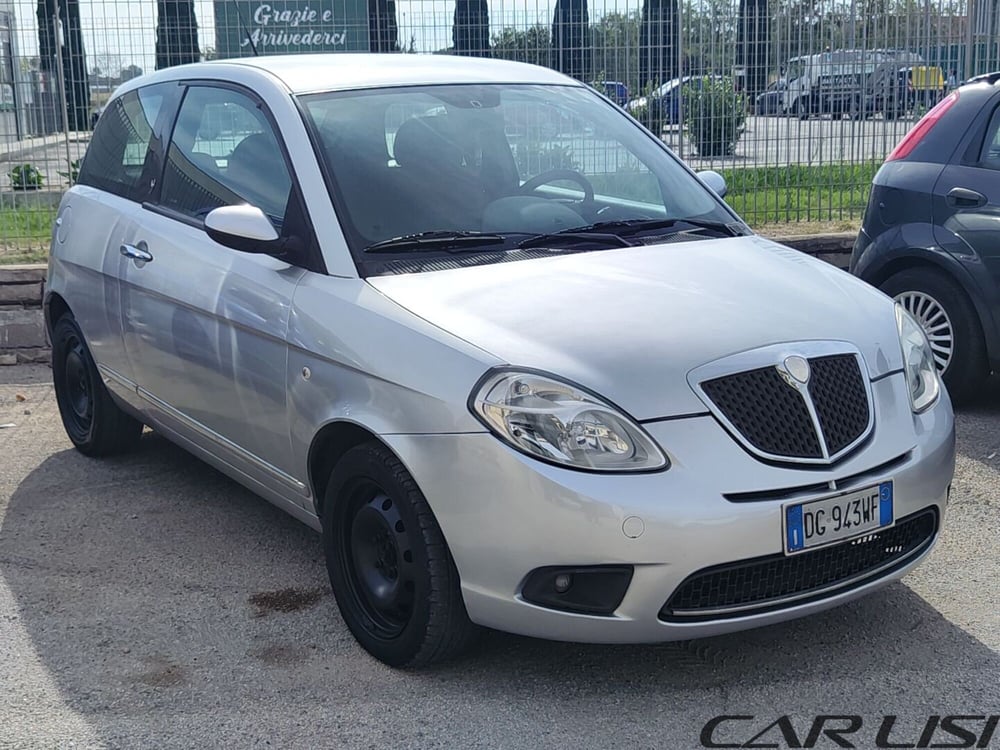 Lancia Ypsilon usata a Foggia (3)