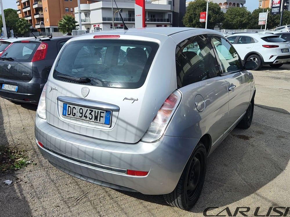 Lancia Ypsilon usata a Foggia (5)