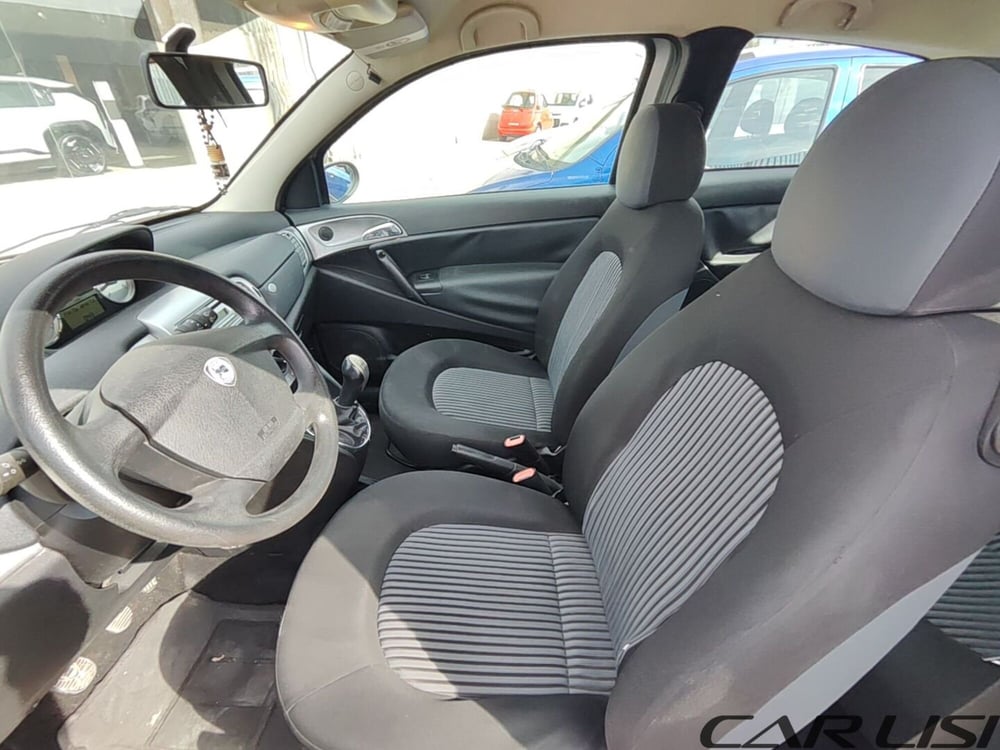 Lancia Ypsilon usata a Foggia (6)