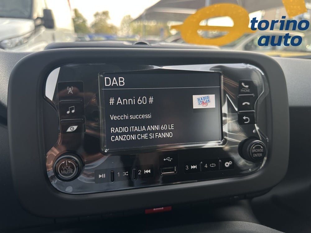 Fiat Panda Cross nuova a Torino (19)