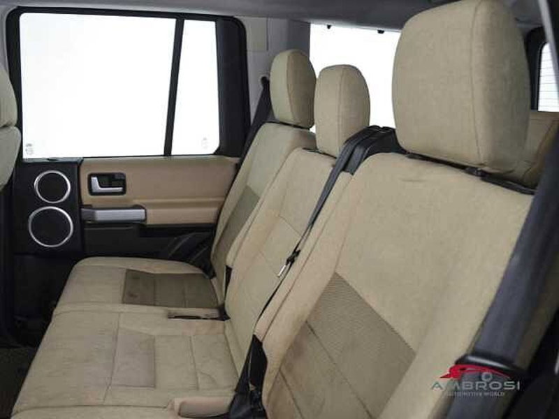 Land Rover Discovery usata a Perugia (10)